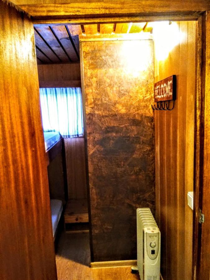 Two Rooms Rustic House - Self Check-In Bukareszt Zewnętrze zdjęcie