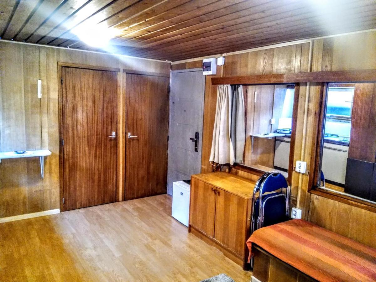 Two Rooms Rustic House - Self Check-In Bukareszt Zewnętrze zdjęcie