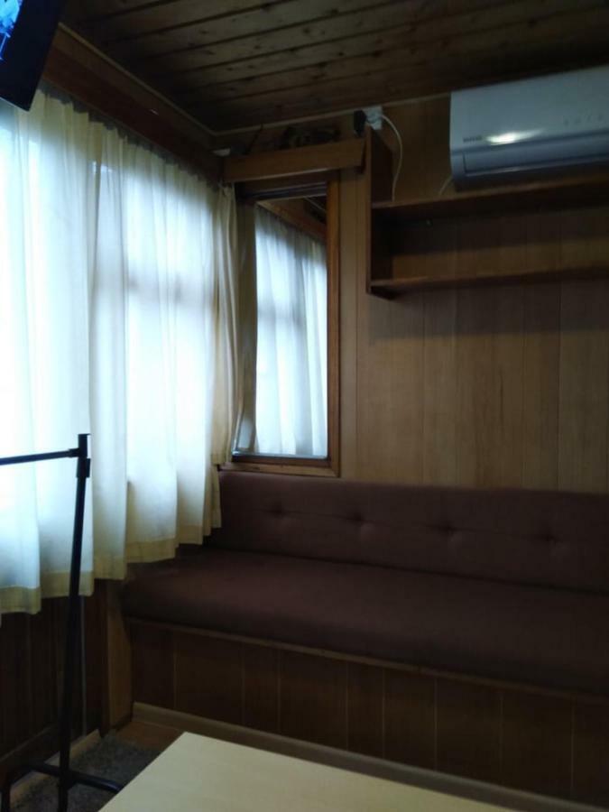 Two Rooms Rustic House - Self Check-In Bukareszt Zewnętrze zdjęcie